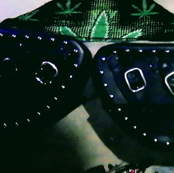 Saddlemen Rigid-Mount Quick-Detach Desperado Slant Saddlebags - Picture 1 of 4